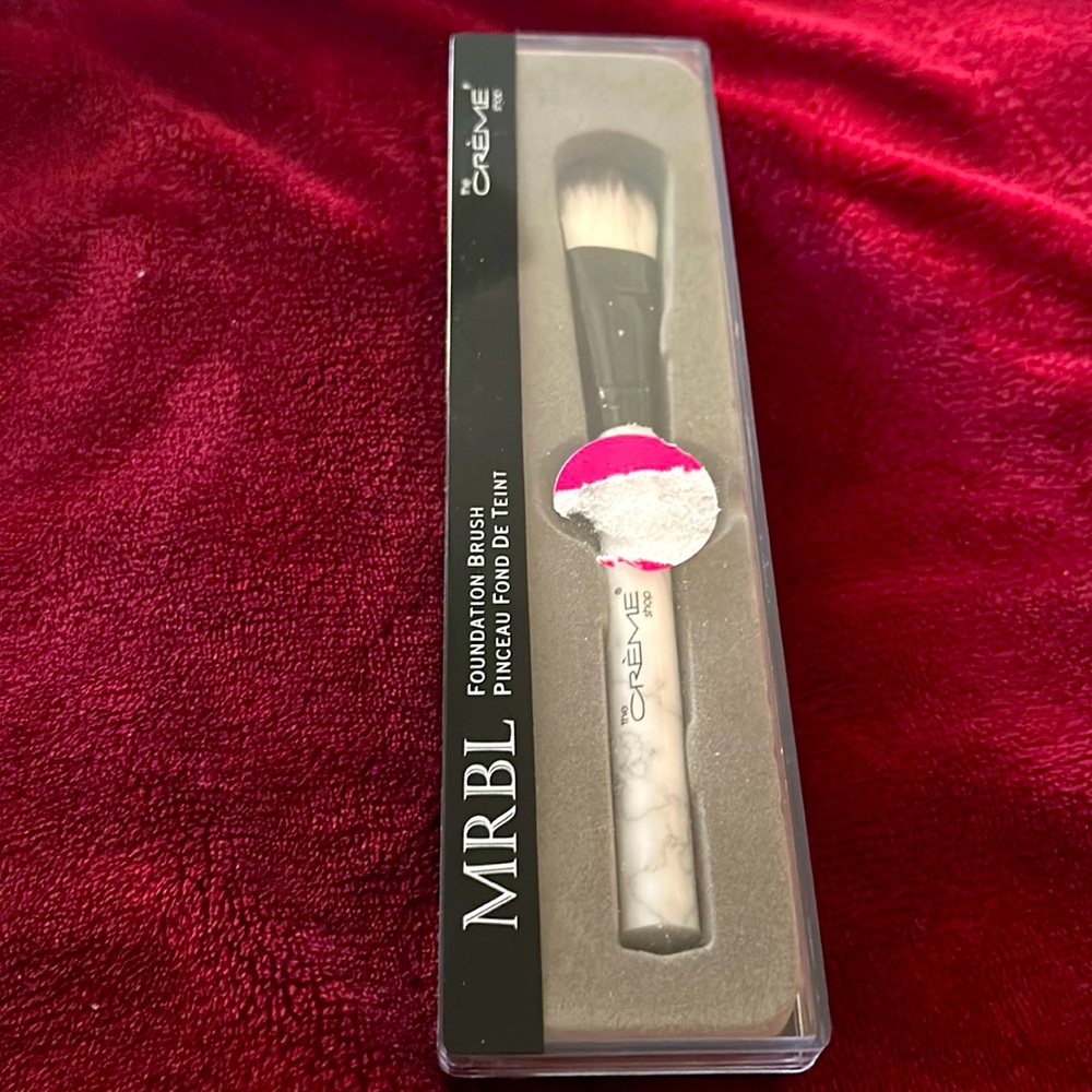 Foundation brush